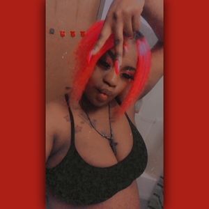 Meet your Posher, Esha